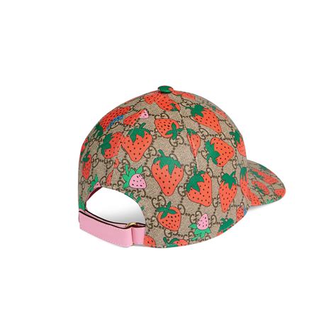 casquette gucci fraise